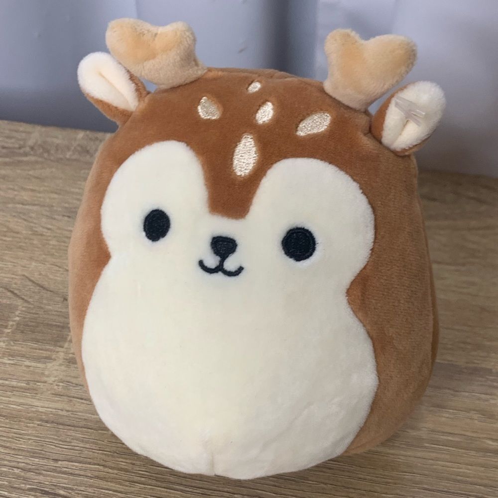 Squishmallow Dawn the Deer MINI